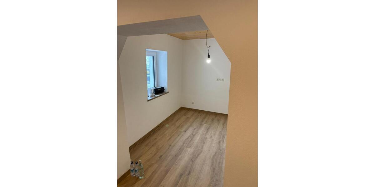 Einfamilienhaus Deggendorf - 3 Zimmer, 110 m&sup2;, 1.485&euro; | Angebot:26452909