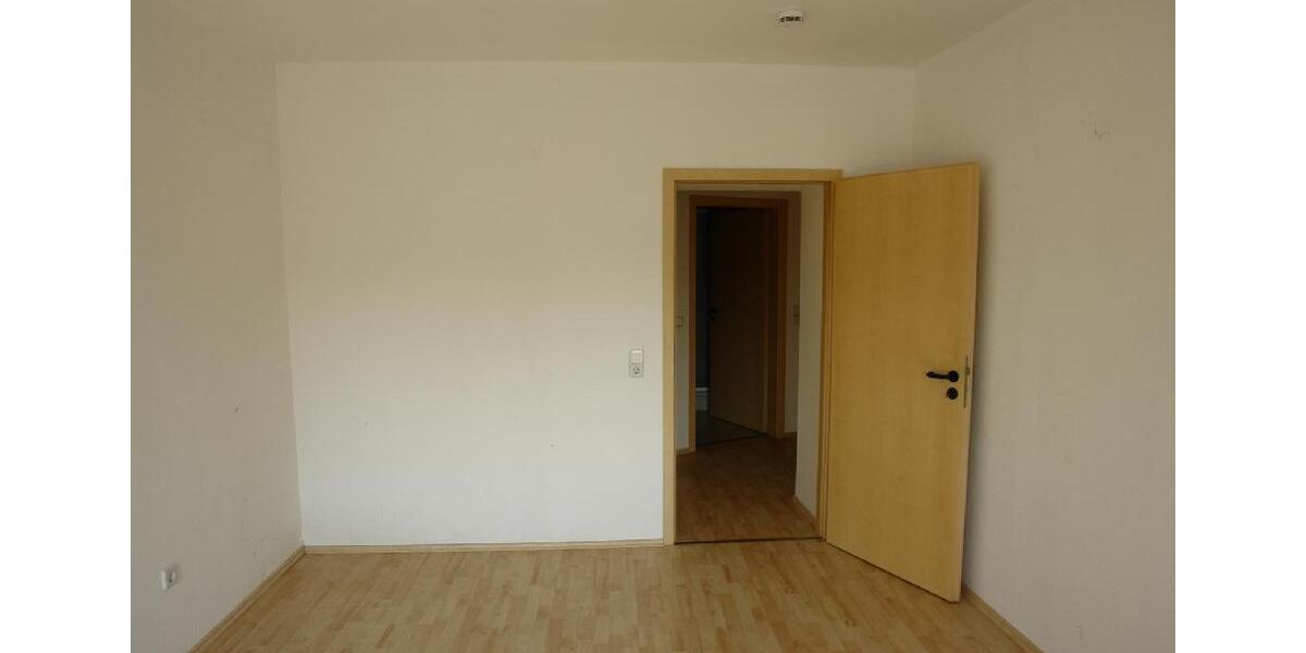 O68W1: Frisch renovierte 2 Raum Erdgeschoßwohnung in Ahlsdorf 2 zimmer