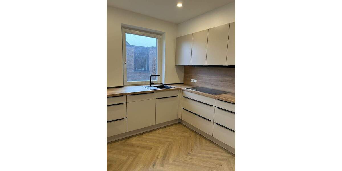 Etagenwohnung Westerstede - 4 Zimmer, 154 m&sup2;, 1.450&euro; | Angebot:23866087