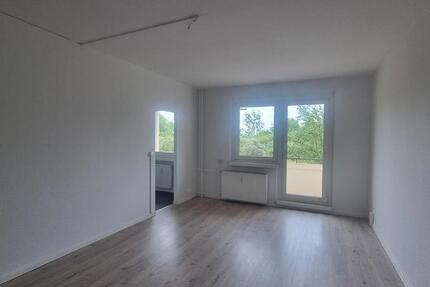 Wohnung Burg - 1 Zimmer, 34 m&sup2;, 260&euro; | Angebot:25251271