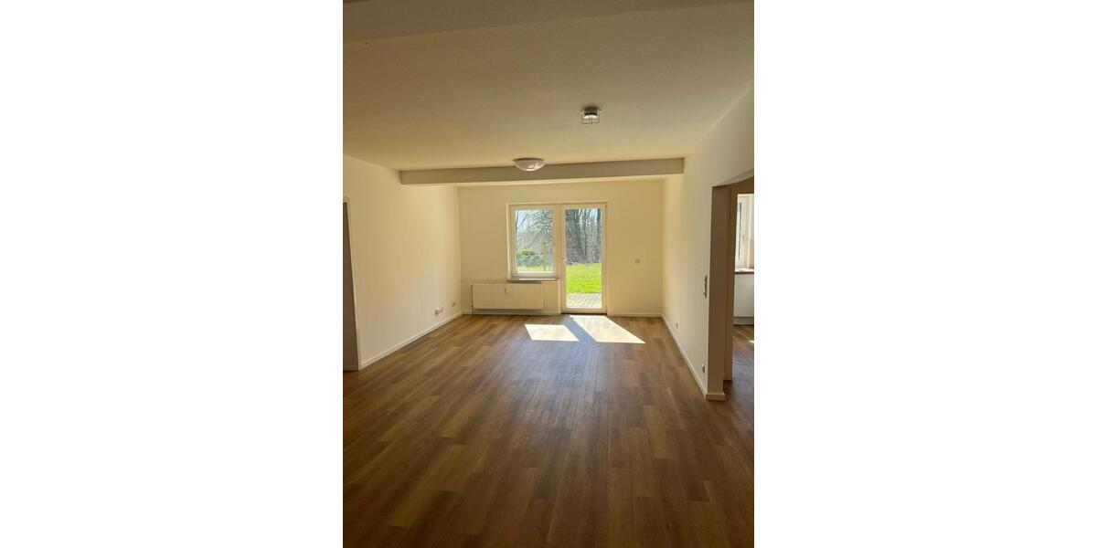Erdgeschoßwohnung Malente - 3 Zimmer, 100 m&sup2;, 850&euro; | Angebot:26069144