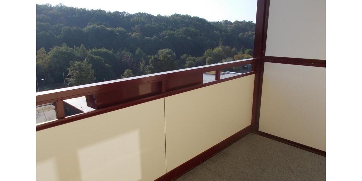 Etagenwohnung Schmölln - 3 Zimmer, 83 m&sup2;, 500&euro; | Angebot:24534021