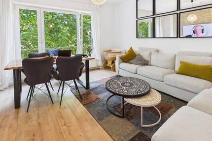 Helle Wohnung mit Balkon in Toplage!