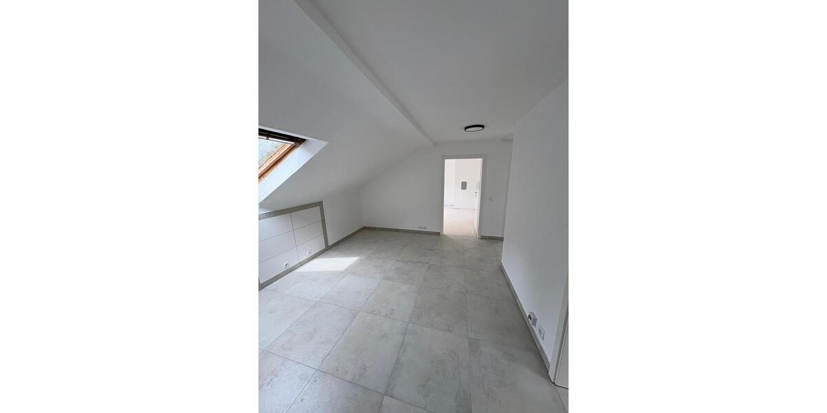 Dachgeschoßwohnung Bad Liebenzell - 3 Zimmer, 65 m&sup2;, 700&euro; | Angebot:26687934