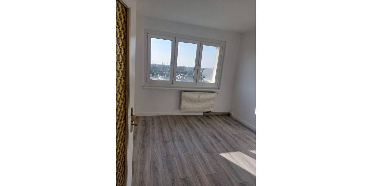 Zimmer Dessau-Roßlau Innenstadt - 3 Zimmer, 58 m&sup2;, 350&euro; | Angebot:25703980