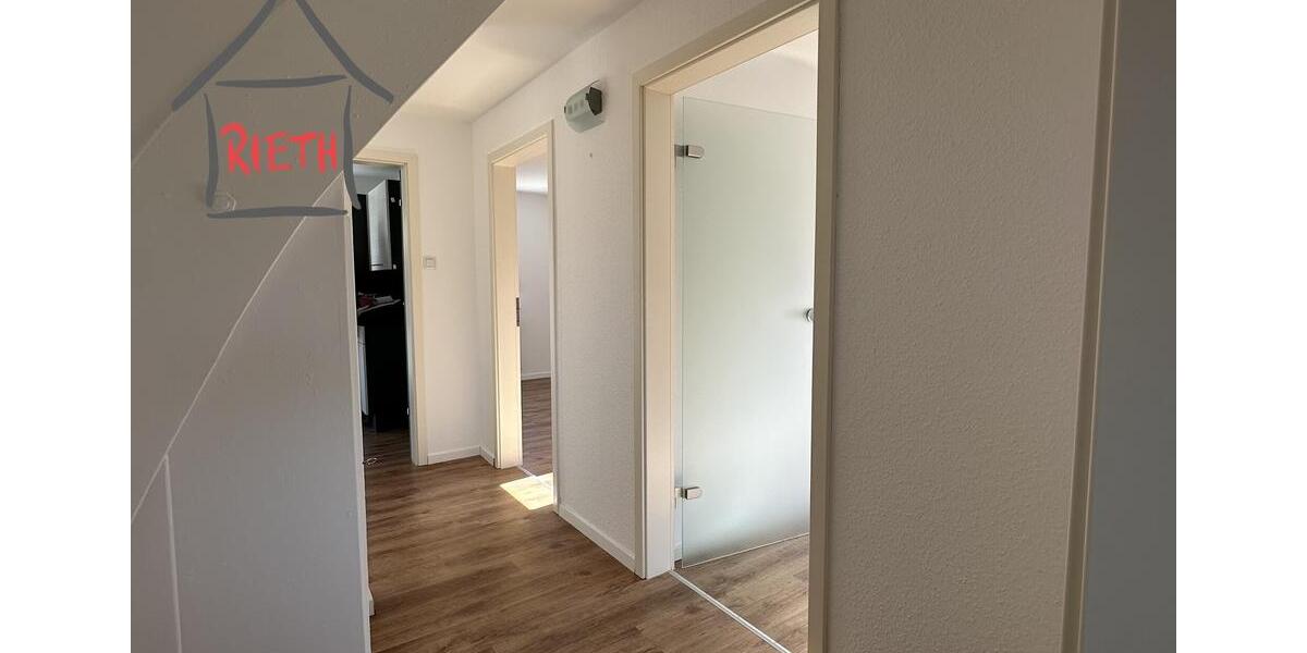 Dachgeschoßwohnung Remseck am Neckar - 3 Zimmer, 60 m&sup2;, 700&euro; | Angebot:25839320