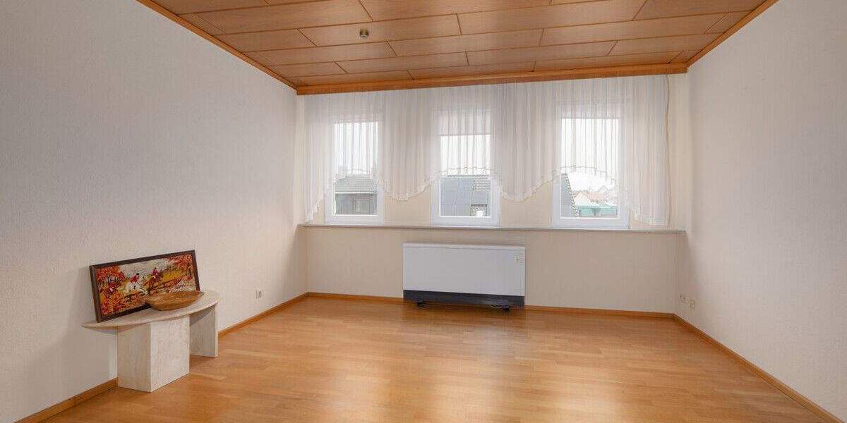 Etagenwohnung Pforzheim / Arlinger Brötzingen - 4 Zimmer, 95 m&sup2;, 990&euro; | Angebot:24860352