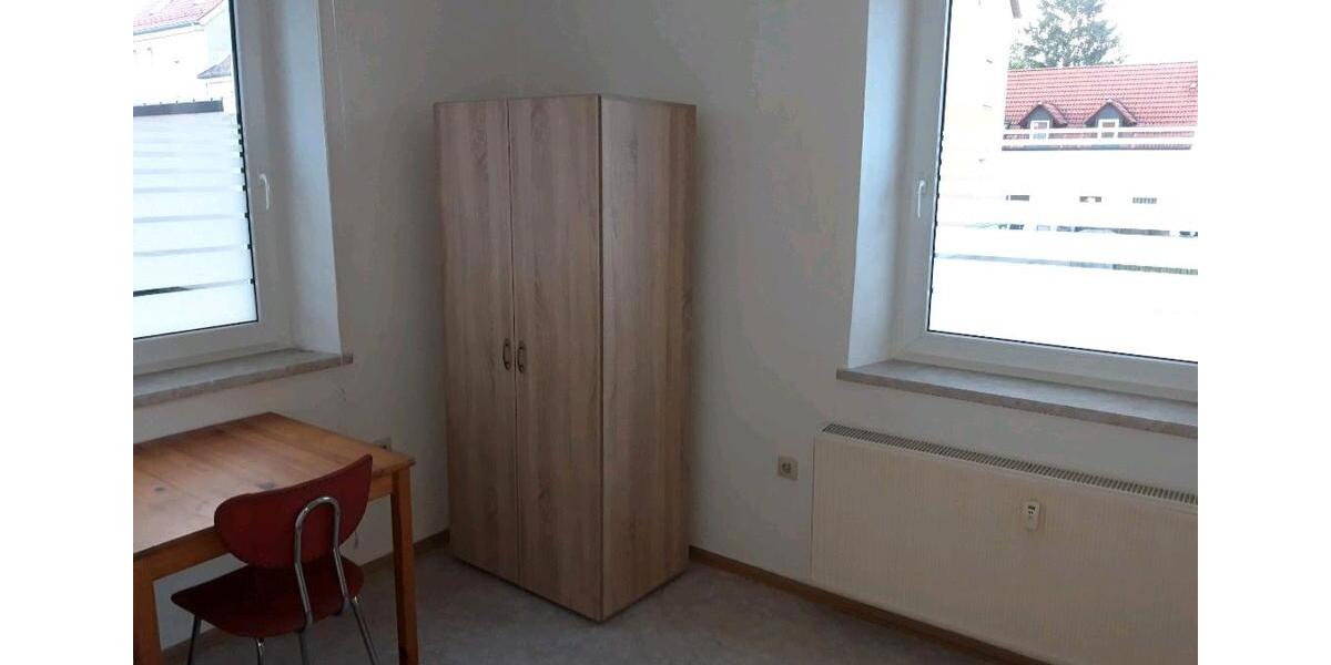 Erdgeschoßwohnung Weiden in der Oberpfalz - 1 Zimmer, 13 m&sup2;, 340&euro; | Angebot:24900663