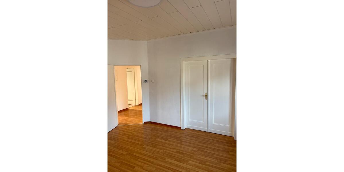 Etagenwohnung Paderborn Univiertel - 3 Zimmer, 80 m&sup2;, 750&euro; | Angebot:26049776