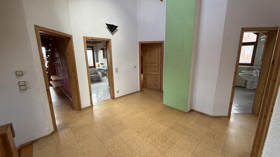 Einfamilienhaus Wangen - 6.5 Zimmer, 212 m&sup2;, 2.250&euro; | Angebot:26560284