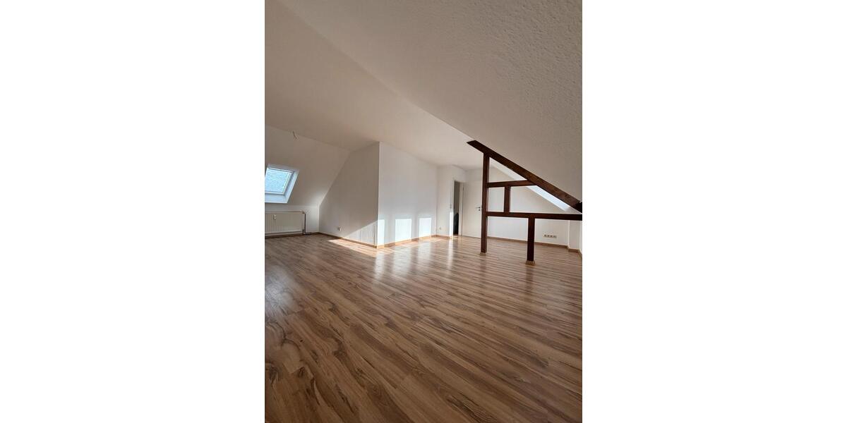 Dachgeschoßwohnung Grevesmühlen - 4 Zimmer, 98 m&sup2;, 730&euro; | Angebot:25149190