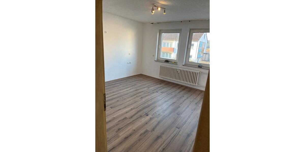 Erdgeschoßwohnung Bad Hersfeld - 3.5 Zimmer, 76 m&sup2;, 800&euro; | Angebot:26433817