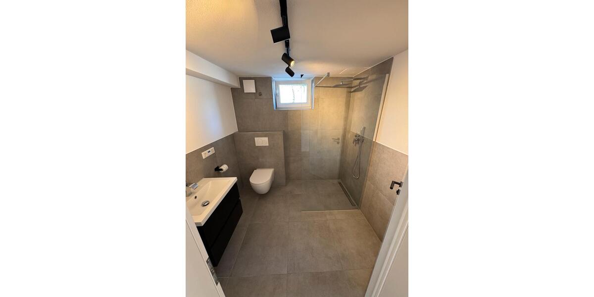 Etagenwohnung Hepberg - 1.000&euro; | Angebot:23591563