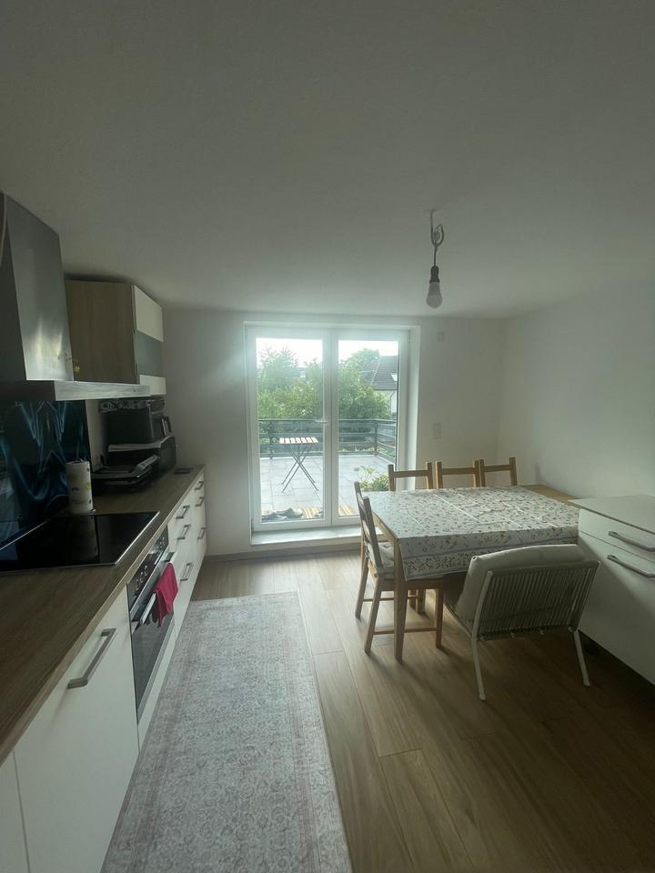 Schöne 2,5-Zimmer-Wohnung mit großer Terrasse in Lohhausen zimmer