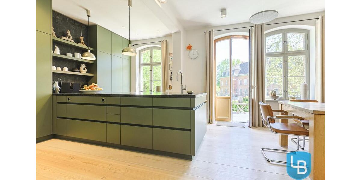 Einfamilienhaus Plön - 7 Zimmer, 261 m&sup2;, 2.500&euro; | Angebot:26648216