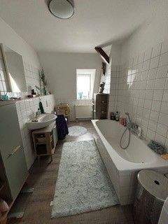 Etagenwohnung Weißenfels - 4 Zimmer, 108 m&sup2;, 648&euro; | Angebot:25814064