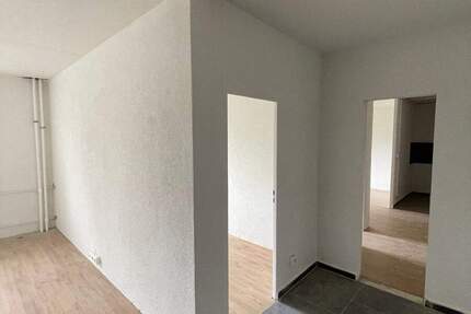 ! ERSTBEZUG ! Wohnen in Familiengerechter Lage 7 zimmer