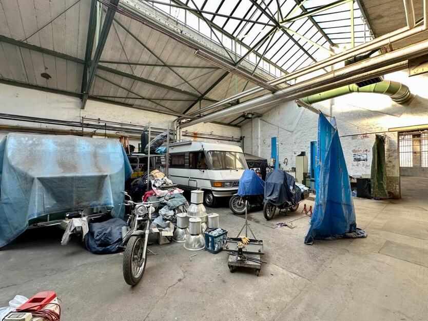 Lagerfläche zu vermieten: 196 m² in Solingen-Kohlfurth