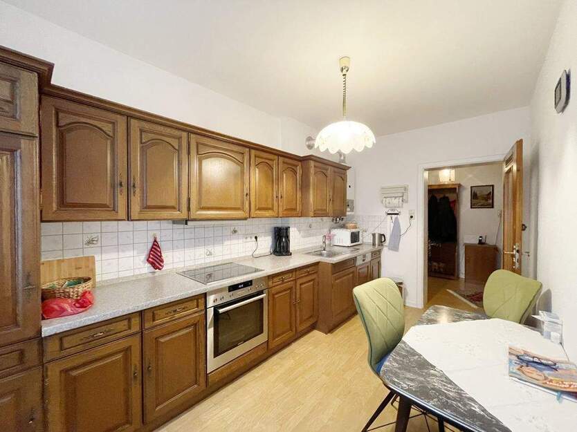 Schöne 2-Zimmer-Wohnung mit Balkon und EBK 2 zimmer