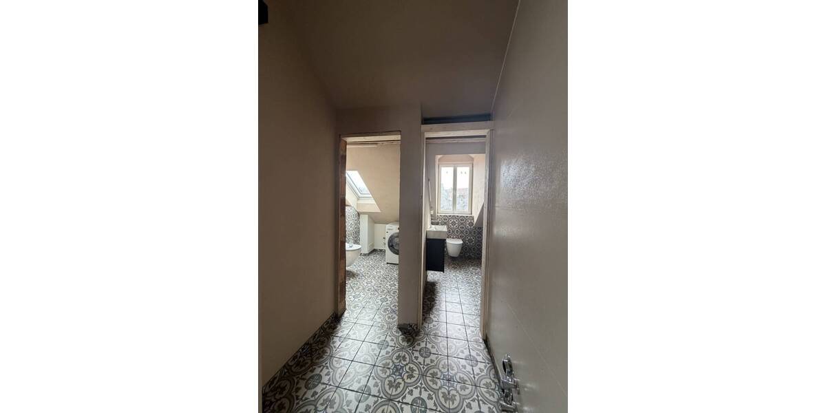 Etagenwohnung Erlangen Innenstadt - 4 Zimmer, 90 m&sup2;, 1.650&euro; | Angebot:26015681