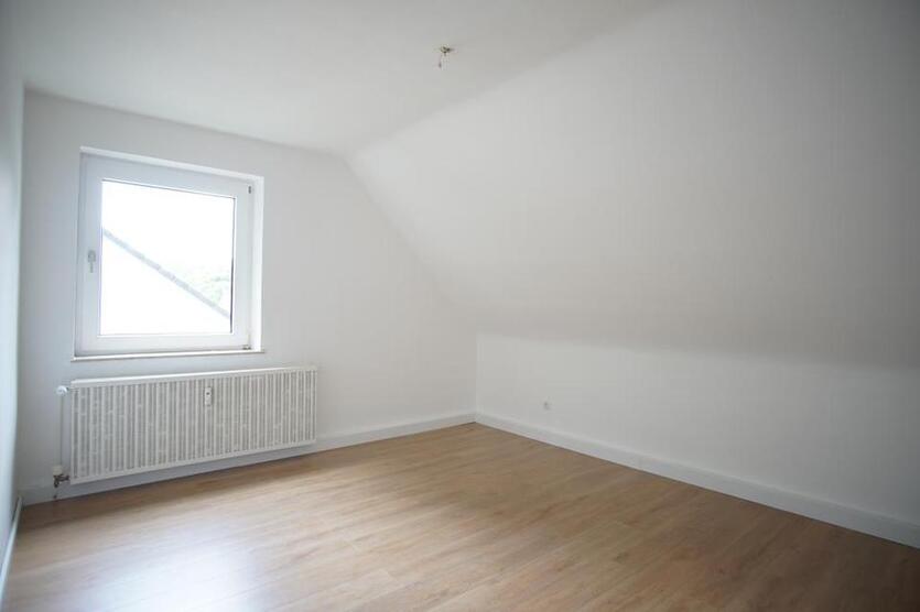 Hier wird renoviert ~ einzigartige Dachwohnung mit Sonnenbalkon zimmer