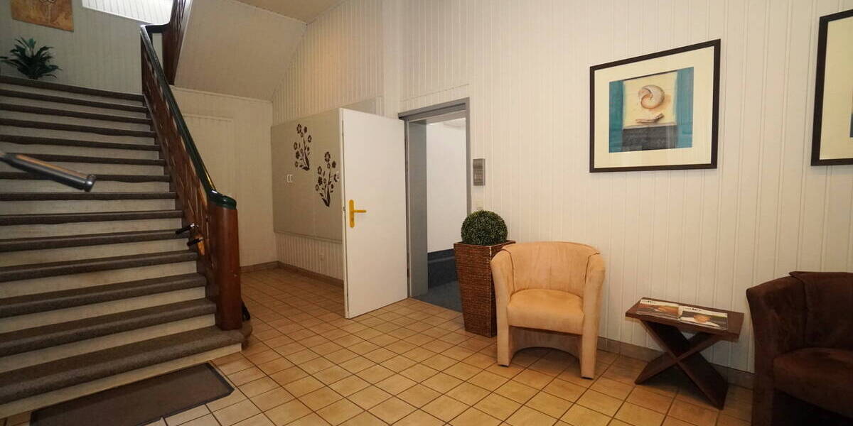 Gewerbeobjekt Detmold Innenstadt - 5 Zimmer, 1.100&euro; | Angebot:26161705