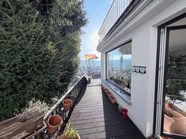 Erdgeschoßwohnung Siegen - 3 Zimmer, 124 m&sup2;, 1.150&euro; | Angebot:26583080