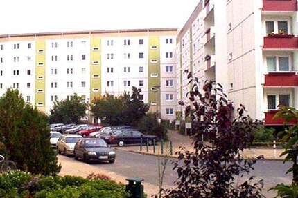 Wohnung Magdeburg Brückfeld - 4 Zimmer, 93 m&sup2;, 651&euro; | Angebot:27235400