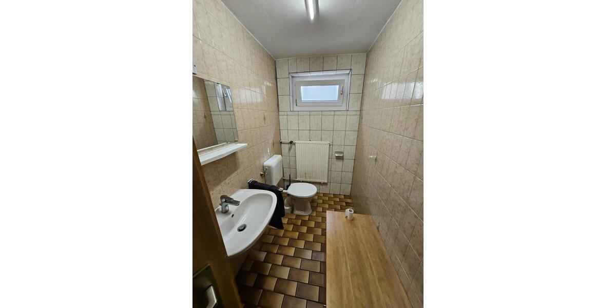 Einfamilienhaus Gangkofen - 4.5 Zimmer, 130 m&sup2;, 1.500&euro; | Angebot:25590858