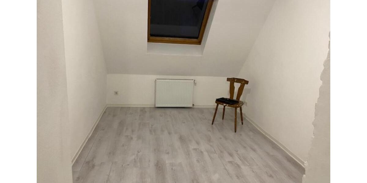 Dachgeschoßwohnung Neunkirchen Heinitz - 2 Zimmer, 45 m&sup2;, 485&euro; | Angebot:25872534