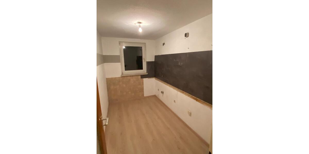 Etagenwohnung Duisburg Hamborn - 2 Zimmer, 60 m&sup2;, 330&euro; | Angebot:24806606