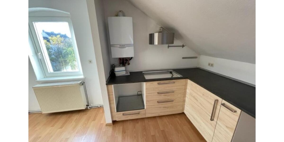 Dachgeschoßwohnung Kassel Südstadt - 2 Zimmer, 70 m&sup2;, 550&euro; | Angebot:25170179