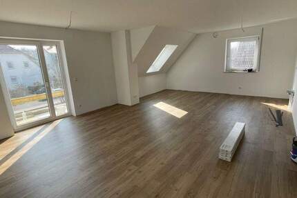 Wohnung Wiesentheid - 3 Zimmer, 78 m&sup2;, 936&euro; | Angebot:24810192