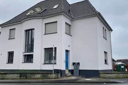 Wohnung zum Mieten in Lippstadt-Eickelborn 1.095 € 98 m² 4 zimmer