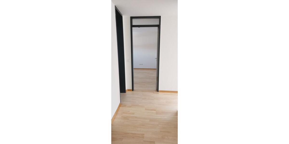 Etagenwohnung Lörrach - 4 Zimmer, 144 m&sup2;, 1.950&euro; | Angebot:26577763