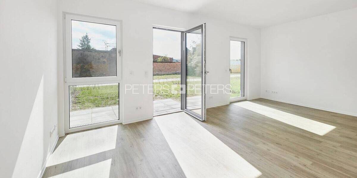 Etagenwohnung Schwerin Werdervorstadt - 5 Zimmer, 134 m&sup2;, 1.499&euro; | Angebot:26066103