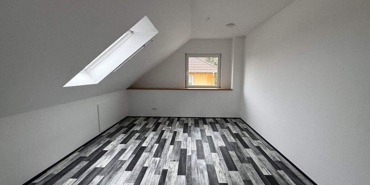 Einfamilienhaus Osterburken - 5 Zimmer, 159 m&sup2;, 1.570&euro; | Angebot:25051209