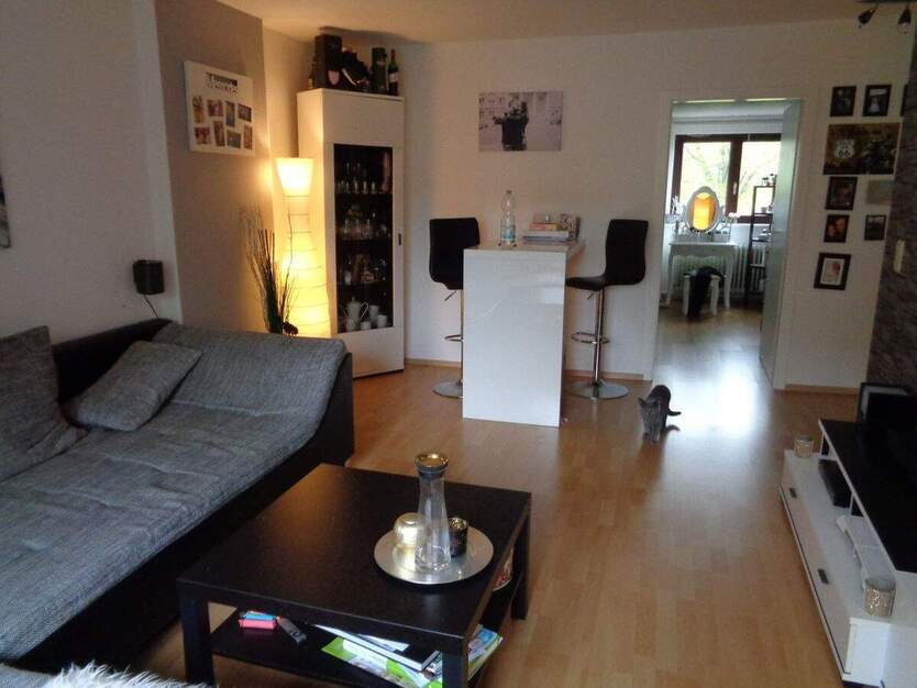 HH-Eilbek, 2 Zimmer Wohnung im Dachgeschoss !Bitte unsere Fragen beachten! 2 zimmer