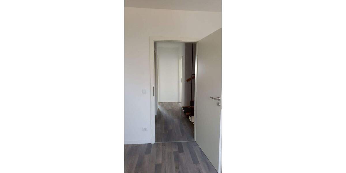 Doppelhaushälfte Wettin-Löbejün Merbitz - 5 Zimmer, 160 m&sup2;, 1.260&euro; | Angebot:25721082