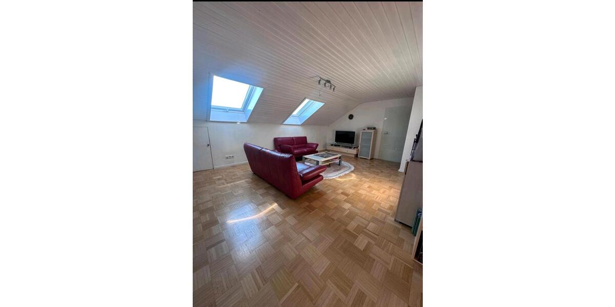 Dachgeschoßwohnung Warthausen - 4 Zimmer, 85 m&sup2;, 1.300&euro; | Angebot:26603201