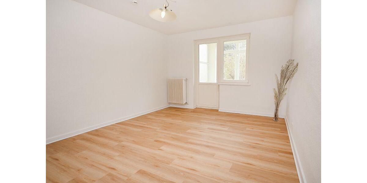 Etagenwohnung Hildesheim - 4 Zimmer, 110 m&sup2;, 880&euro; | Angebot:26295193