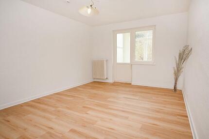 Wohnung Hildesheim - 4 Zimmer, 110 m&sup2;, 880&euro; | Angebot:26295193