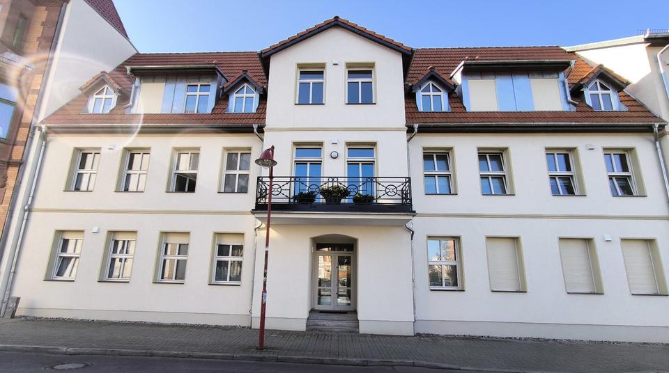 Dachgeschoßwohnung Burg - 2 Zimmer, 90 m&sup2;, 804&euro; | Angebot:20971032