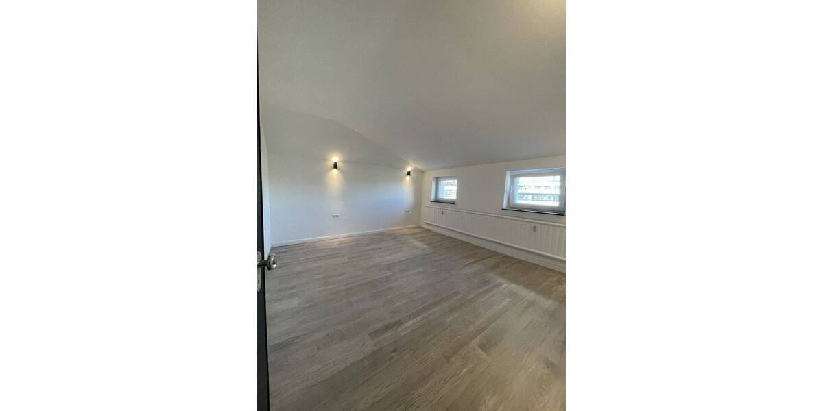 Etagenwohnung Hamburg Uhlenhorst - 3 Zimmer, 110 m&sup2;, 1.900&euro; | Angebot:26903135