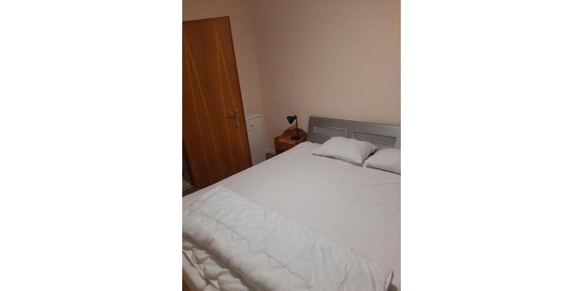 Wohnen auf Zeit Untermeitingen - 1 Zimmer, 12 m&sup2;, 600&euro; | Angebot:26613330