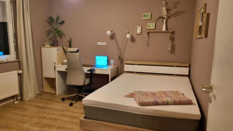 WG Zimmer 14 m² + WohnZimmer