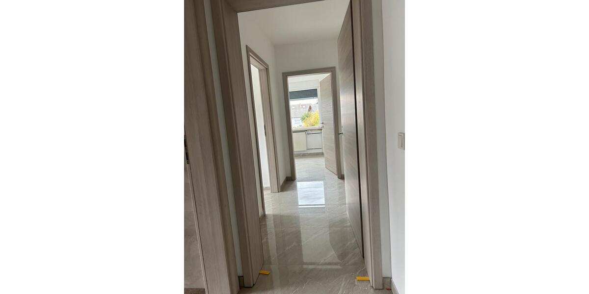 Reihenhaus Wadgassen - 5 Zimmer, 135 m&sup2;, 1.300&euro; | Angebot:26188209