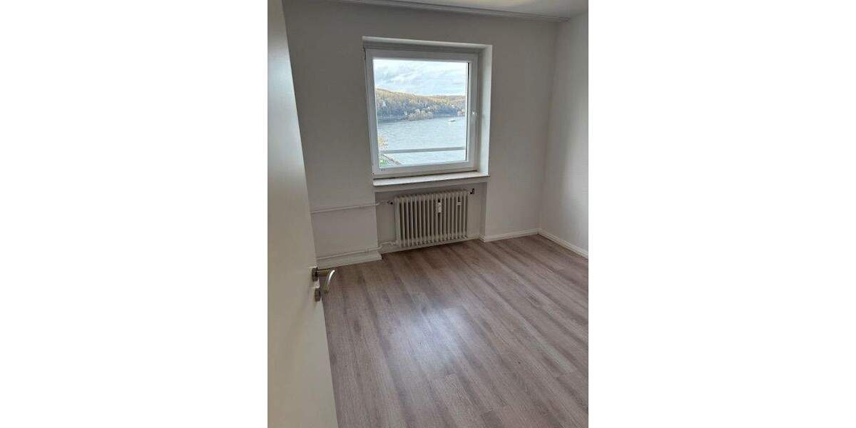 Etagenwohnung Remagen - 4 Zimmer, 90 m&sup2;, 985&euro; | Angebot:25702806