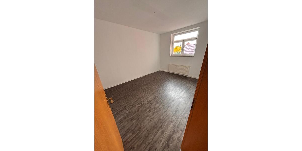 Erdgeschoßwohnung Bad Frankenhausen/Kyffhäuser Kyffhäuser - 3 Zimmer, 90 m&sup2;, 650&euro; | Angebot:23619081