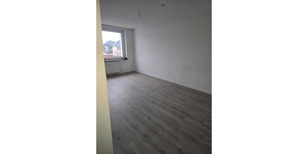 Etagenwohnung Essen Huttrop - 4 Zimmer, 85 m&sup2;, 880&euro; | Angebot:24737596